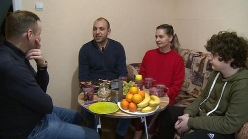 Благодаря Михаилу Ведерникову три семьи артистов из Псковской области получили квартиры