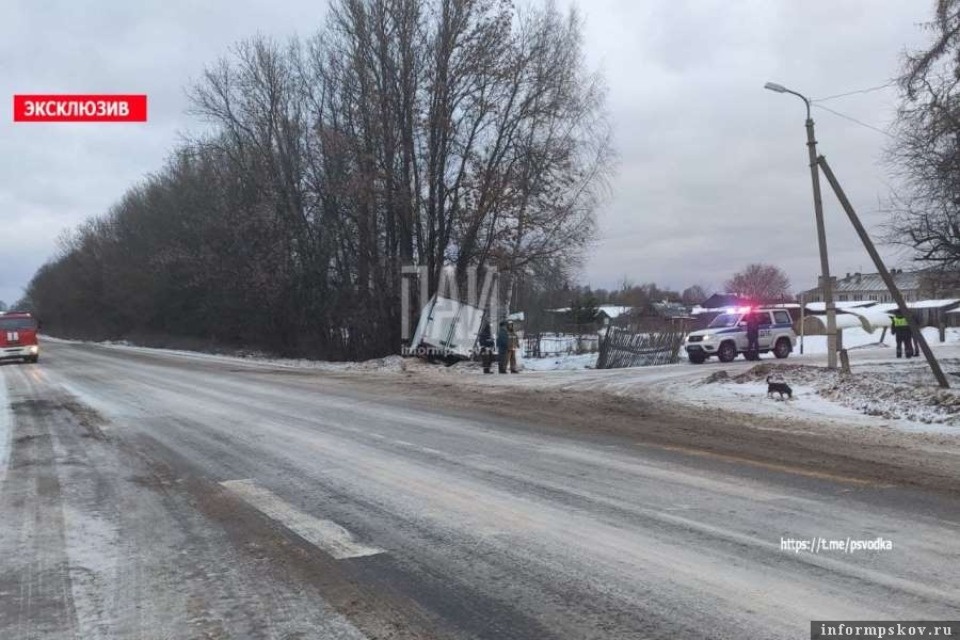 Пешехода сбили в Порхове