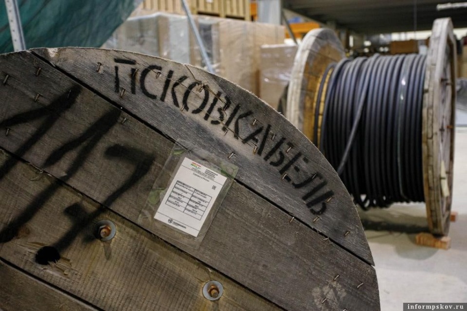 Завод «Титан-Полимер» получает большой объём услуг от псковских компаний