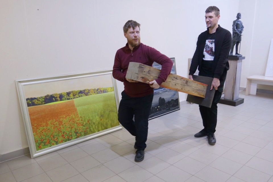 Связанные водой и смолой