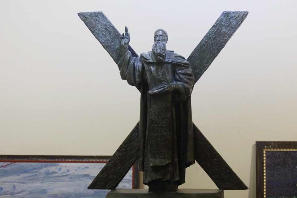 Связанные водой и смолой