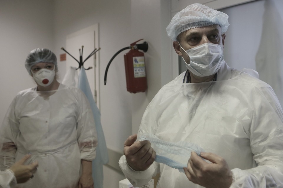 В Пскове и Великих Луках предлагается временно прекратить оказание плановой амбулаторной медпомощи