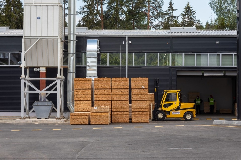 Не имеющее аналогов  в России производство паллетных блоков запустят в Псковской области