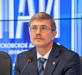 Космос — не черный!