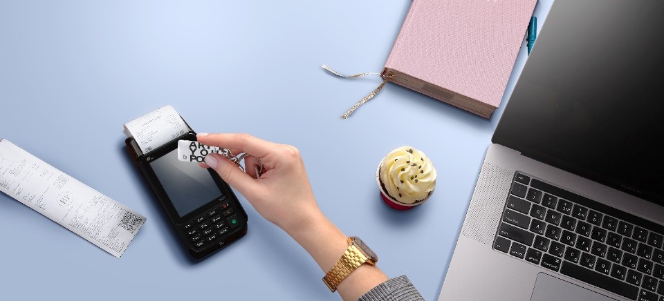 Россельхозбанк и ISBC выпустили карты-брелоки VISA