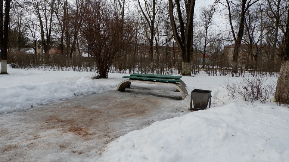 Страсти по скверу