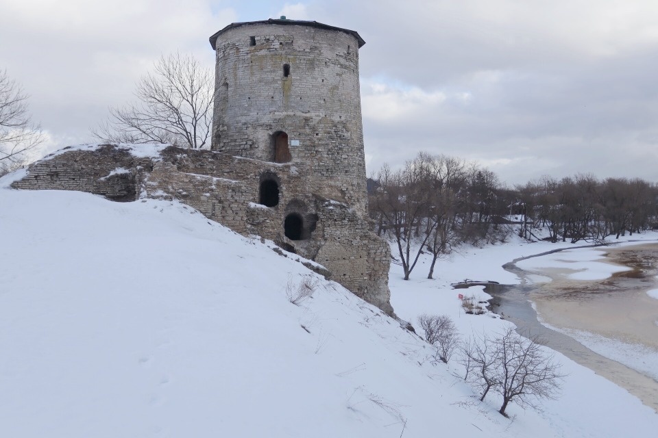 В Пскове собираются провести конкурс концепций развития территории у Гремячей башни В Пскове собираются провести конкурс концепций развития территории у Гремячей башни