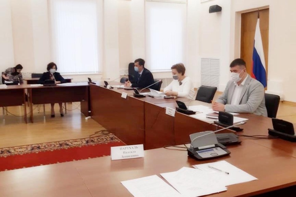 Профсоюзы считают недопустимым снижение компенсации бюджетникам за детский отдых