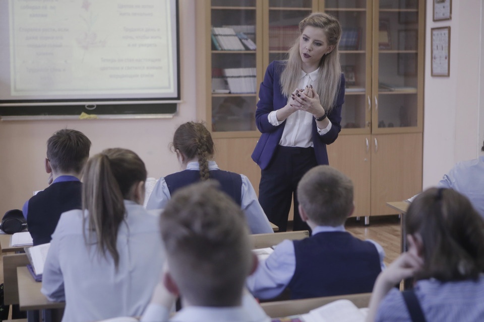 345 млн рублей получат муниципальные образования Псковской области для повышения зарплат в бюджетной сфере 345 млн рублей получат муниципальные образования Псковской области для повышения зарплат в бюджетной сфере