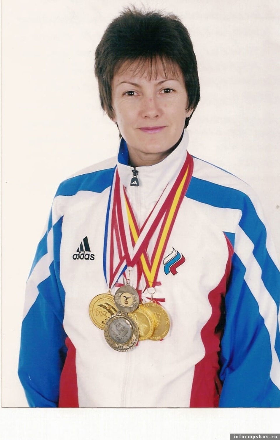 О постоянном риске в парашютном спорте псковичам рассказала 55-ти кратная чемпионка мира Любовь Екшикеева О постоянном риске в парашютном спорте псковичам рассказала 55-ти кратная чемпионка мира Любовь Екшикеева