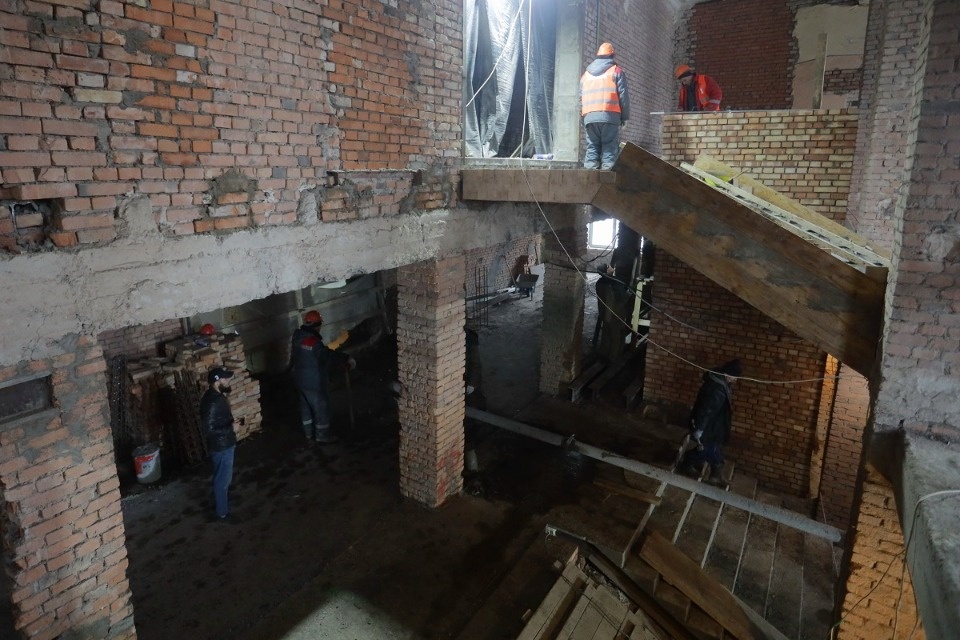 И юный «Октябрь» впереди?