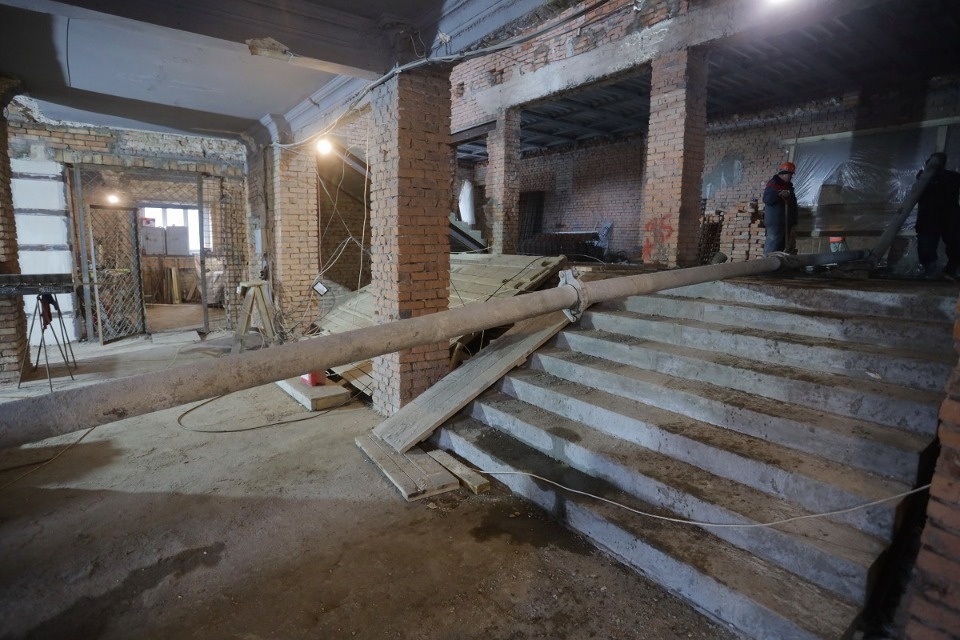 И юный «Октябрь» впереди?