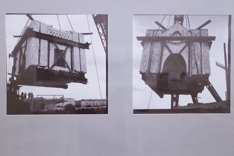 «Удивительный памятник»