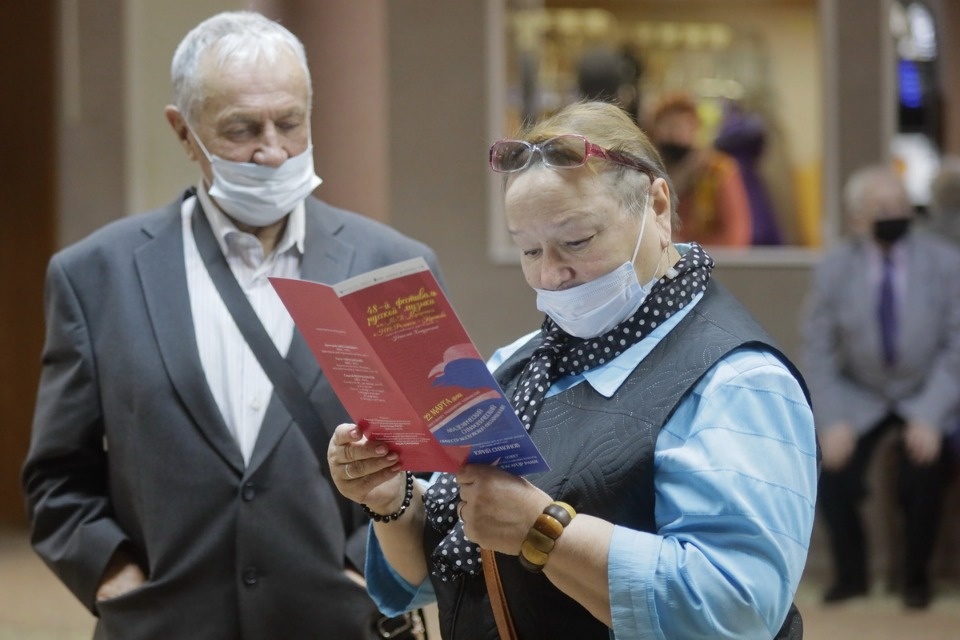 Звучать по-русски Звучать по-русски