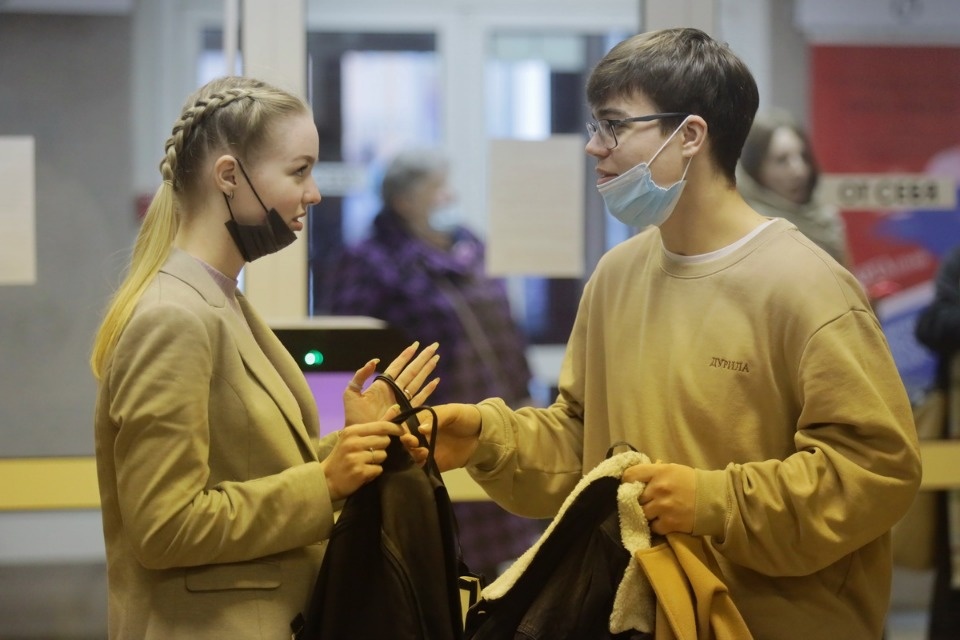 Звучать по-русски Звучать по-русски