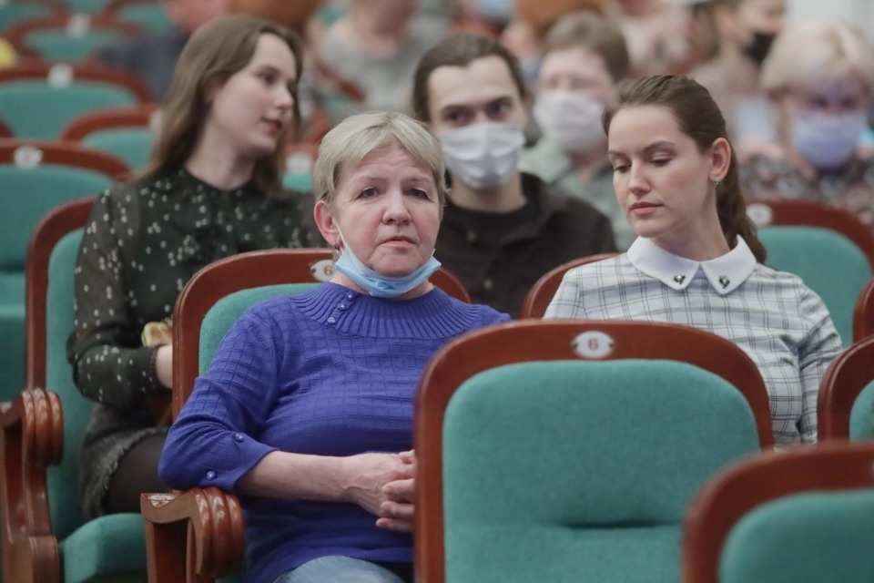 Звучать по-русски Звучать по-русски