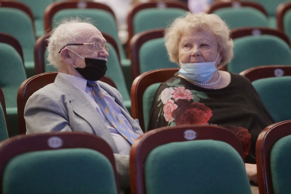 Звучать по-русски Звучать по-русски