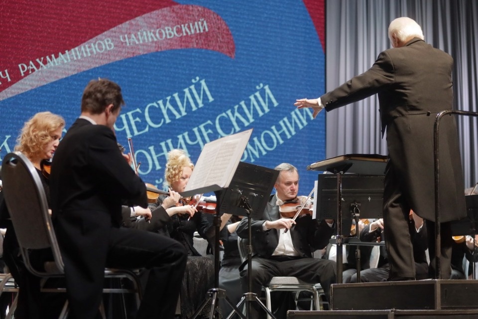 Звучать по-русски Звучать по-русски