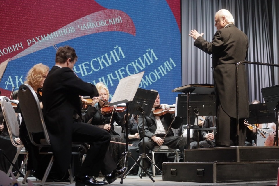 Звучать по-русски Звучать по-русски