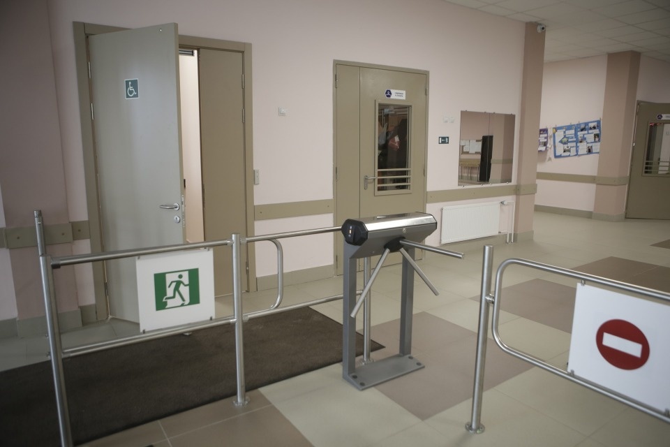 39 млн рублей направили на обеспечение антитеррористической безопасности псковских образовательных учреждений в 2021 году