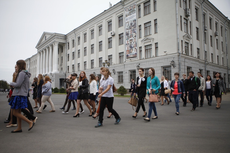 Студенты ПсковГУ смогут путешествовать по России по программе молодежного туризма