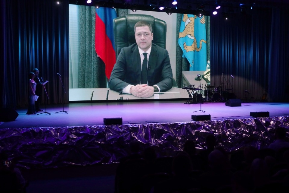 Яркие оттенки черного и белого