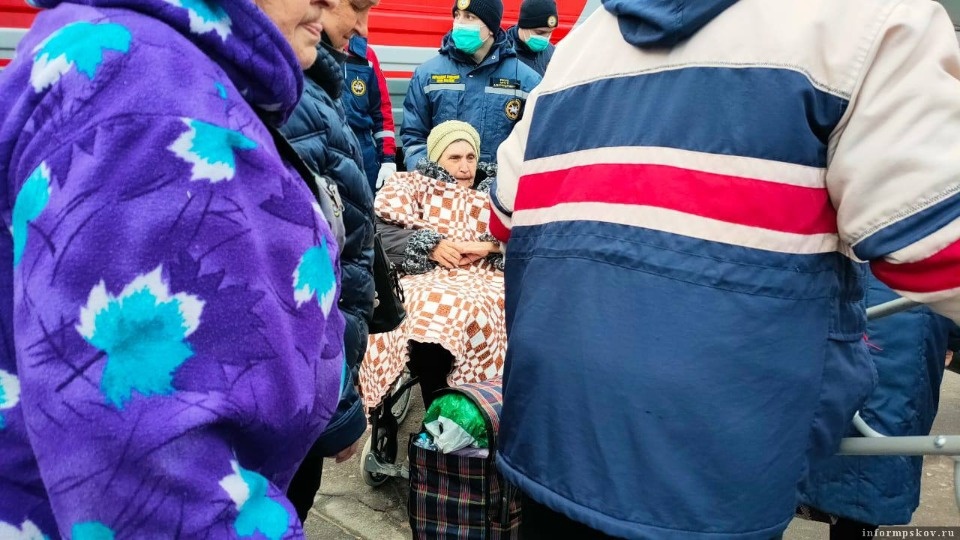 Более 400 беженцев с Украины прибыли в Псков 