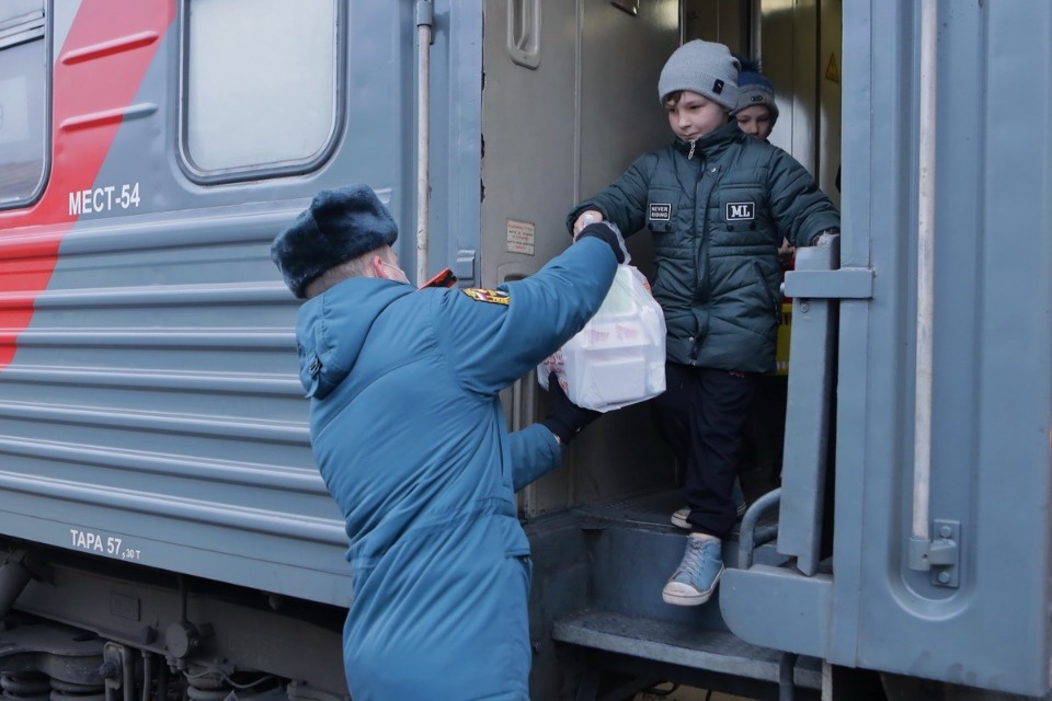  Своих не бросаем