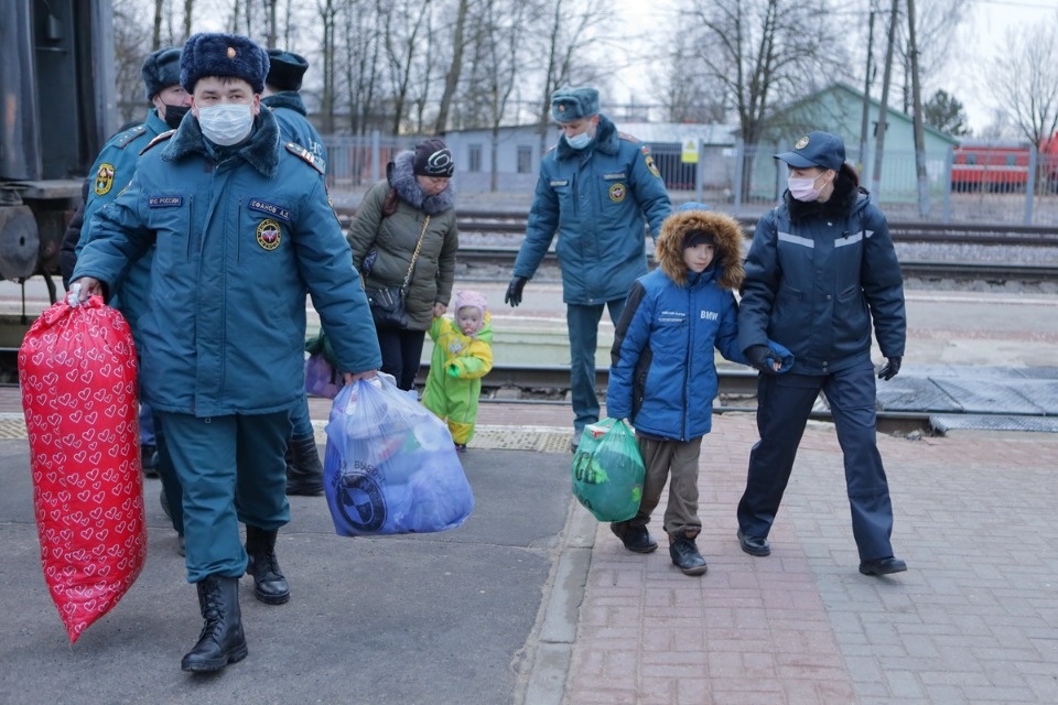 Своих не бросаем