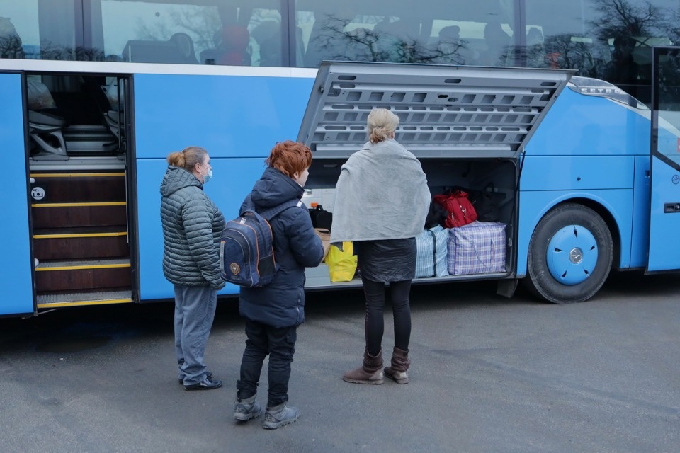  Своих не бросаем