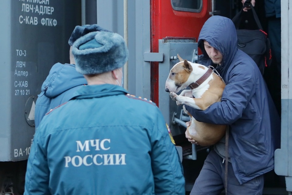  Своих не бросаем