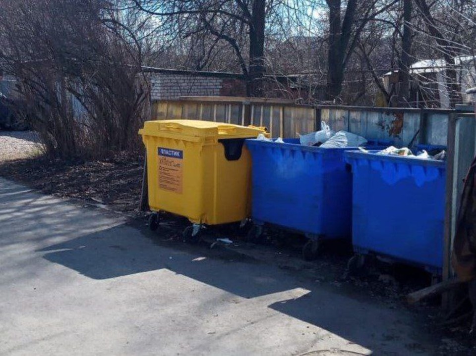 Еще 286 контейнеров для раздельного сбора мусора установят в Пскове Еще 286 контейнеров для раздельного сбора мусора установят в Пскове