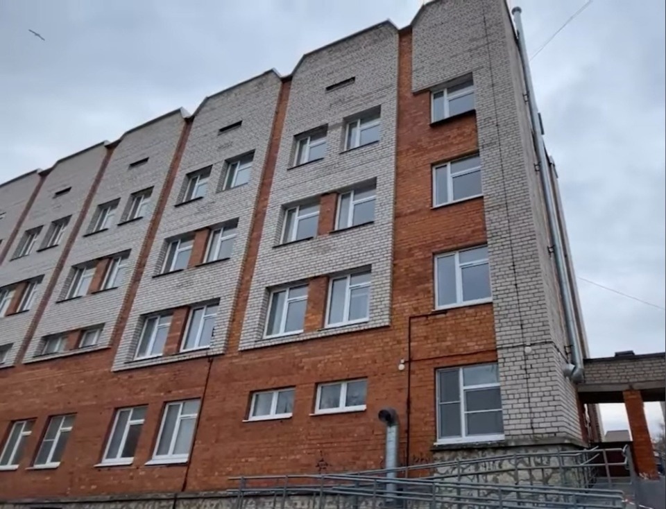 Поликлинике №2 в Пскове для расширения выделили бывший перинатальный корпус 