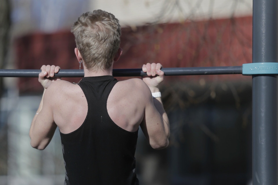 Две умные спортивные площадки установят в Псковской области