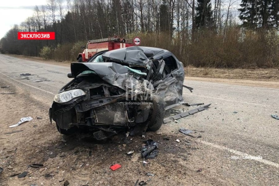 Водитель погиб в Новоржевском районе в результате ДТП с участием «скорой помощи» 