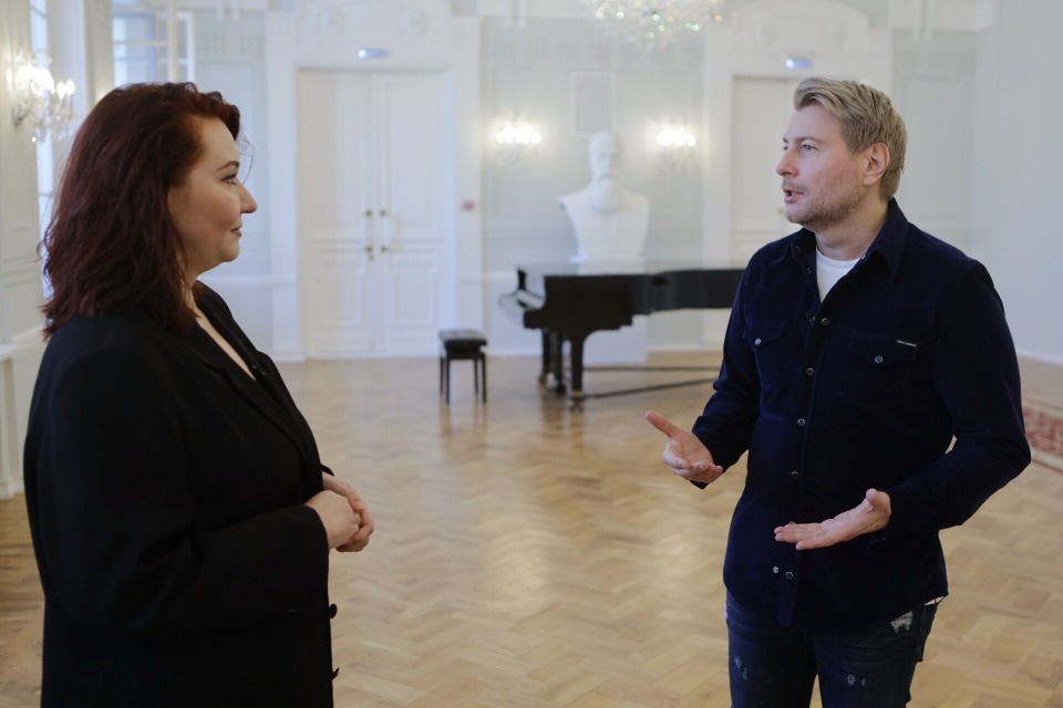 Николай Басков призвал псковичей не заставлять своих детей заниматься музыкой