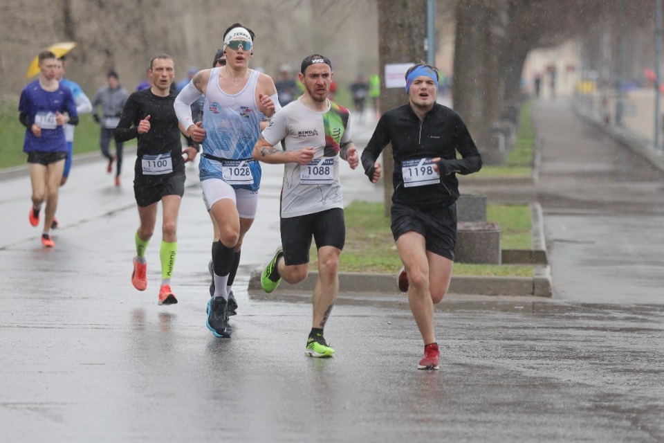 Основной день VII Псковского марафона 