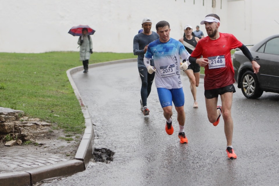 Основной день VII Псковского марафона 