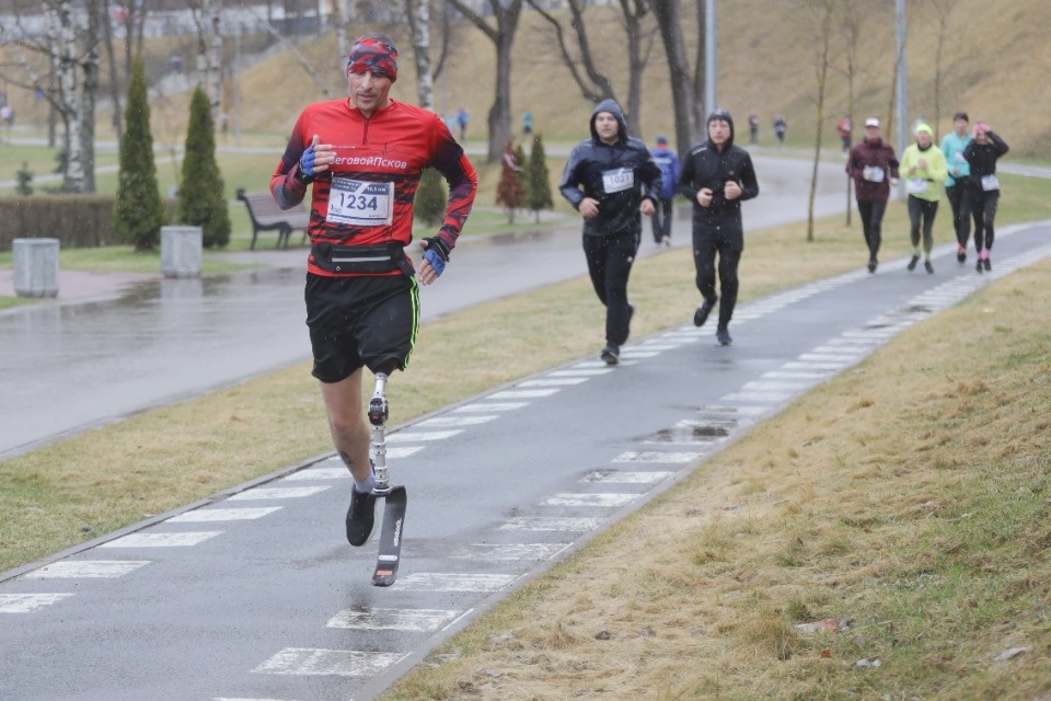 Основной день VII Псковского марафона 