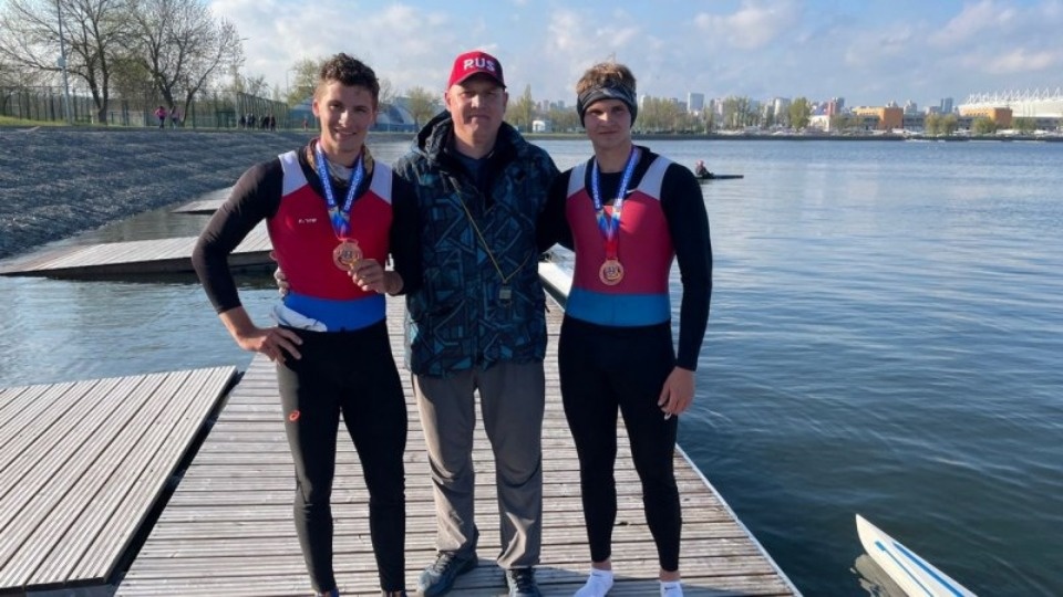 Псковские спортсмены успешно стартовали на всероссийских соревнованиях по гребному спорту в Ростове-на-Дону