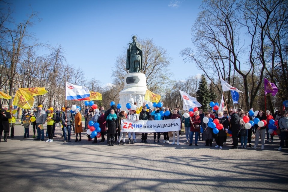 Псковские профсоюзы присоединились в Всероссийскому автопробегу в честь 1 Мая