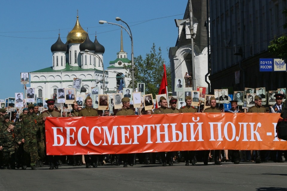 Фотографии погибших на Украине псковских военнослужащих понесут участники Бессмертного полка 9 мая