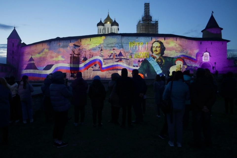  Лазерный Пётр