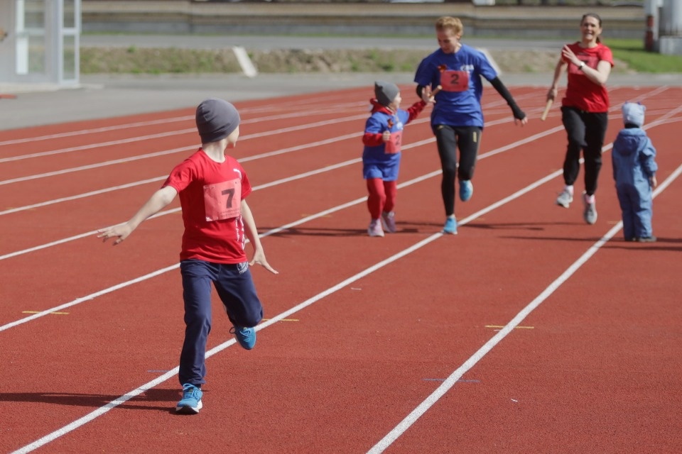 Семейный забег эстафеты «Псковской правды»