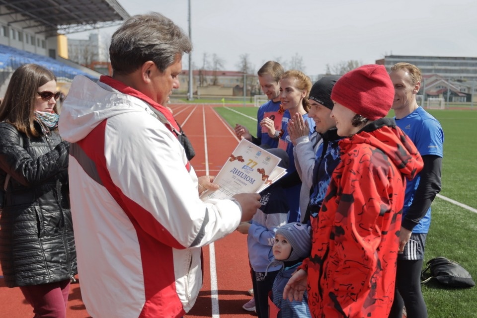 Семейный забег эстафеты «Псковской правды»
