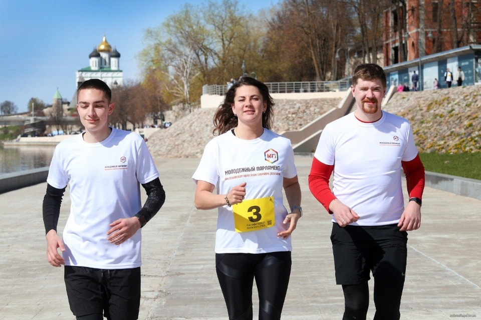 Команда Молодёжного парламента об эстафете «Псковской правды»: Такие мероприятия сплачивают