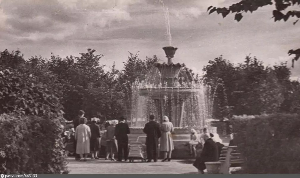 Фонтану в Ботаническом саду в Пскове вернут первоначальный облик Фонтану в Ботаническом саду в Пскове вернут первоначальный облик