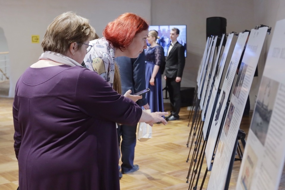 Именем Петра