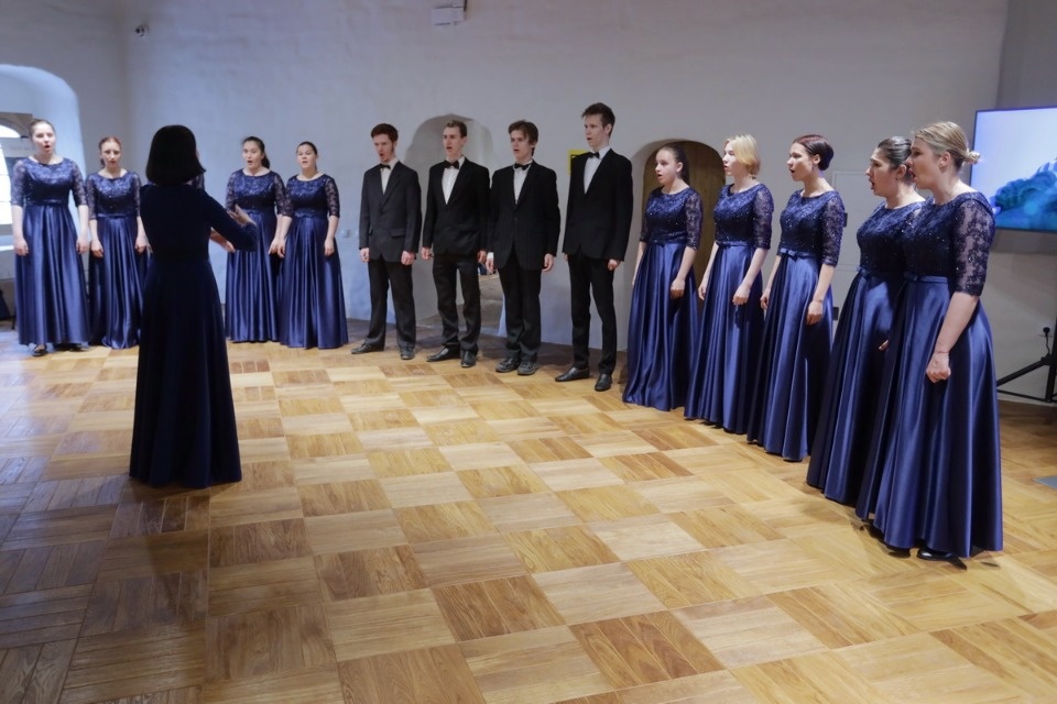 Именем Петра