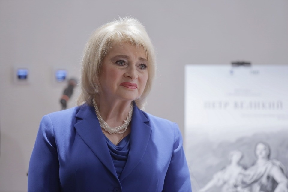 Именем Петра